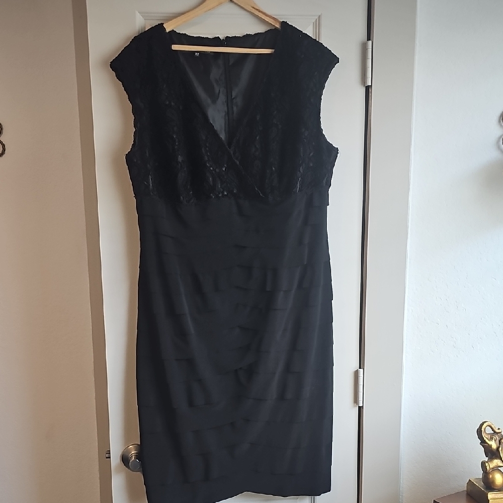 Jones Wear Black V-Neck Sheath Dress Midi Sleeveless